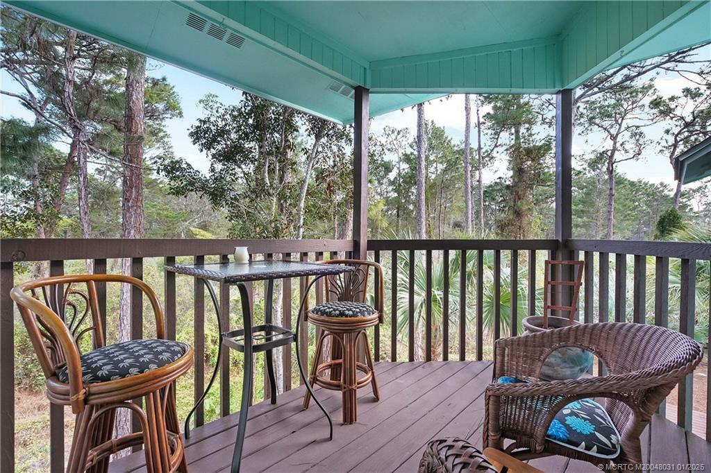 Property Photo:  1815 SE Hideaway Circle  FL 34952 