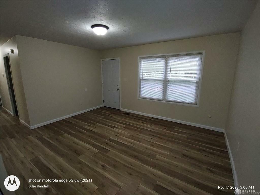 Property Photo:  880 Richard Drive  OH 45385 