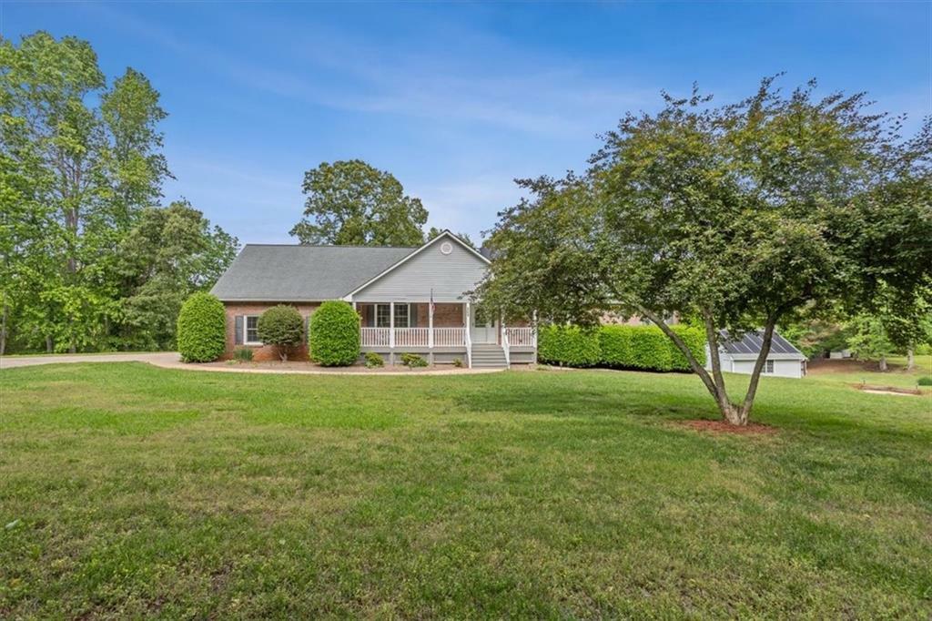 Property Photo: 289 Barn Road GA 30115