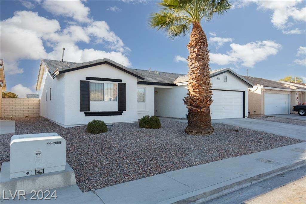 Property Photo:  2207 Fountain Valley Way  NV 89031 