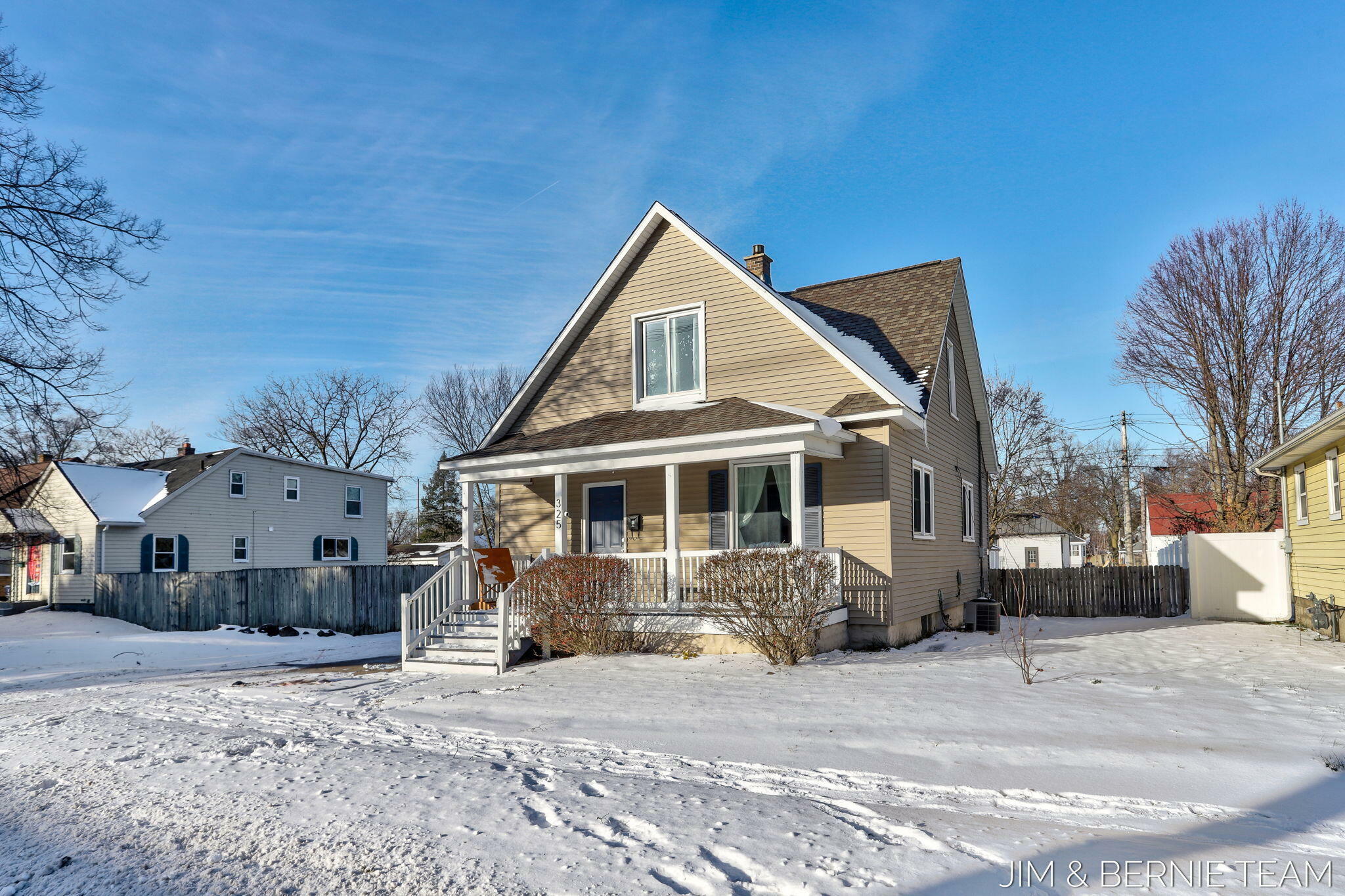 Property Photo:  325 W 22nd Street  MI 49423 