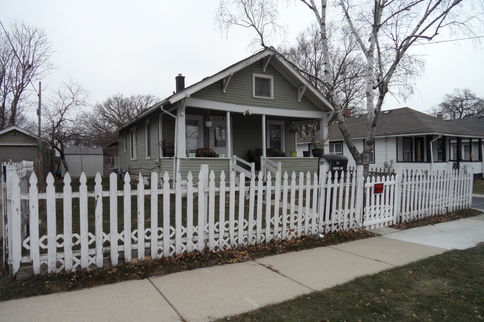 Property Photo:  318 Trask Street  IL 60505 