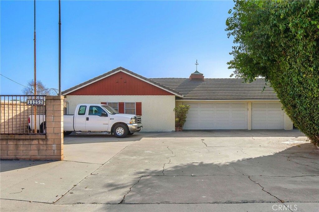 Property Photo:  11252 Chapman Avenue  CA 92840 