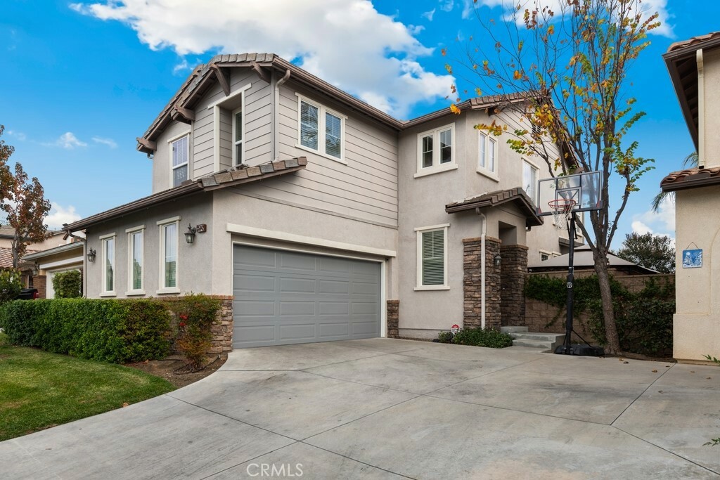 Property Photo:  35842 Crickhowell Avenue  CA 92563 