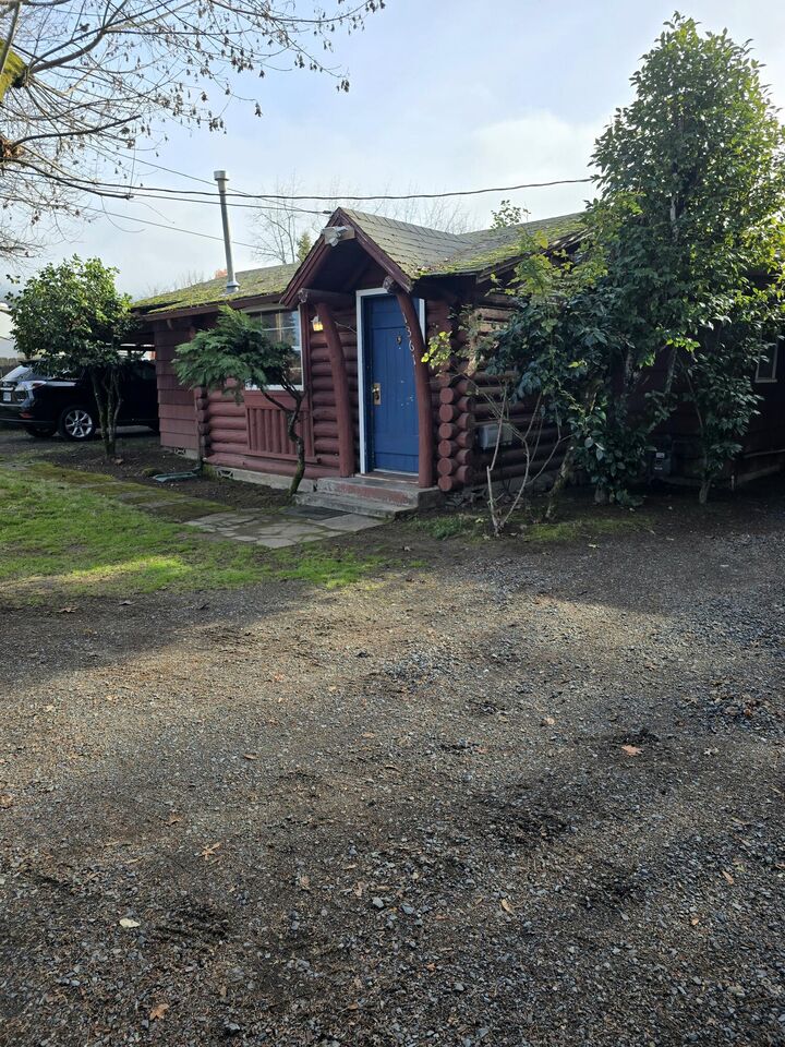 1361 Fruitdale Drive  Grants Pass OR 97527 photo