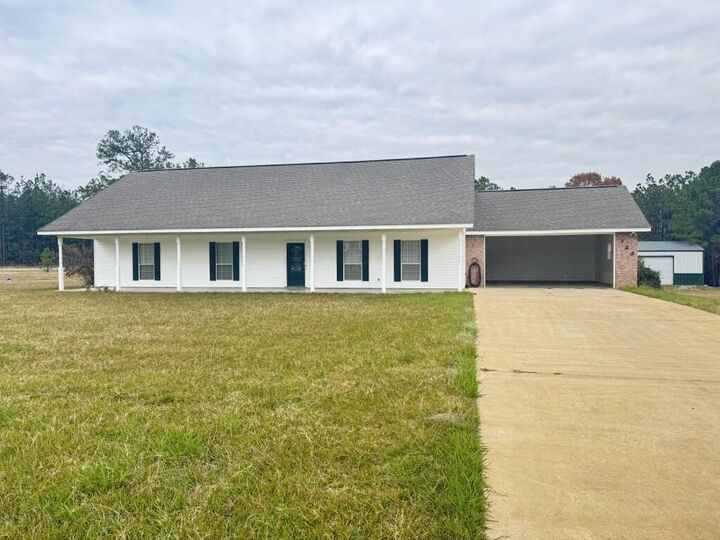 123 Samantha Dr  Leesville LA 71446 photo