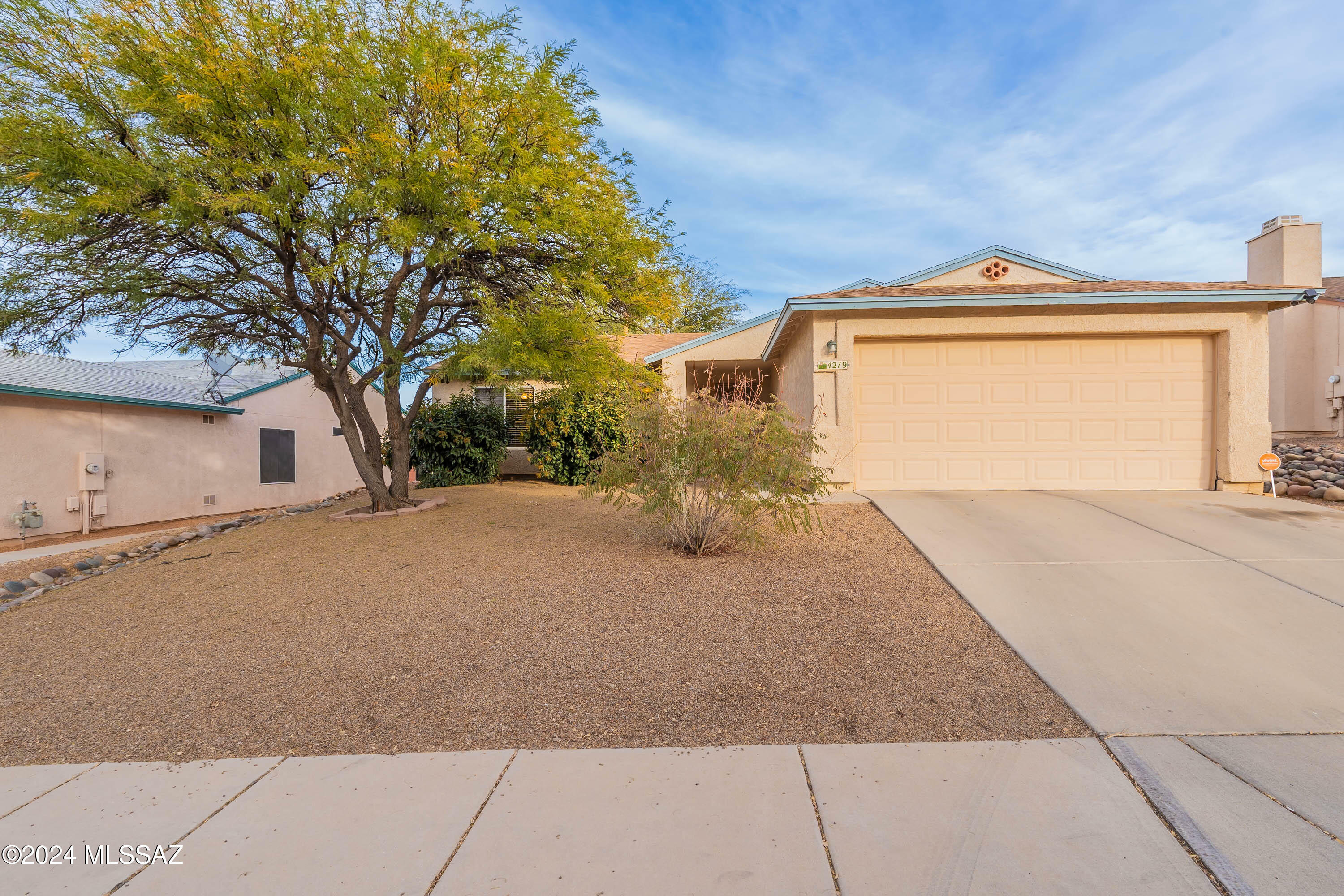 Property Photo:  4219 S Mayberry Place  AZ 85730 