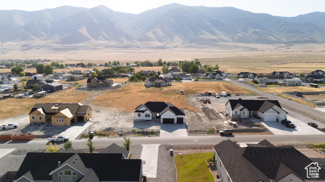 Property Photo: 7262 N Lake Dr UT 84074