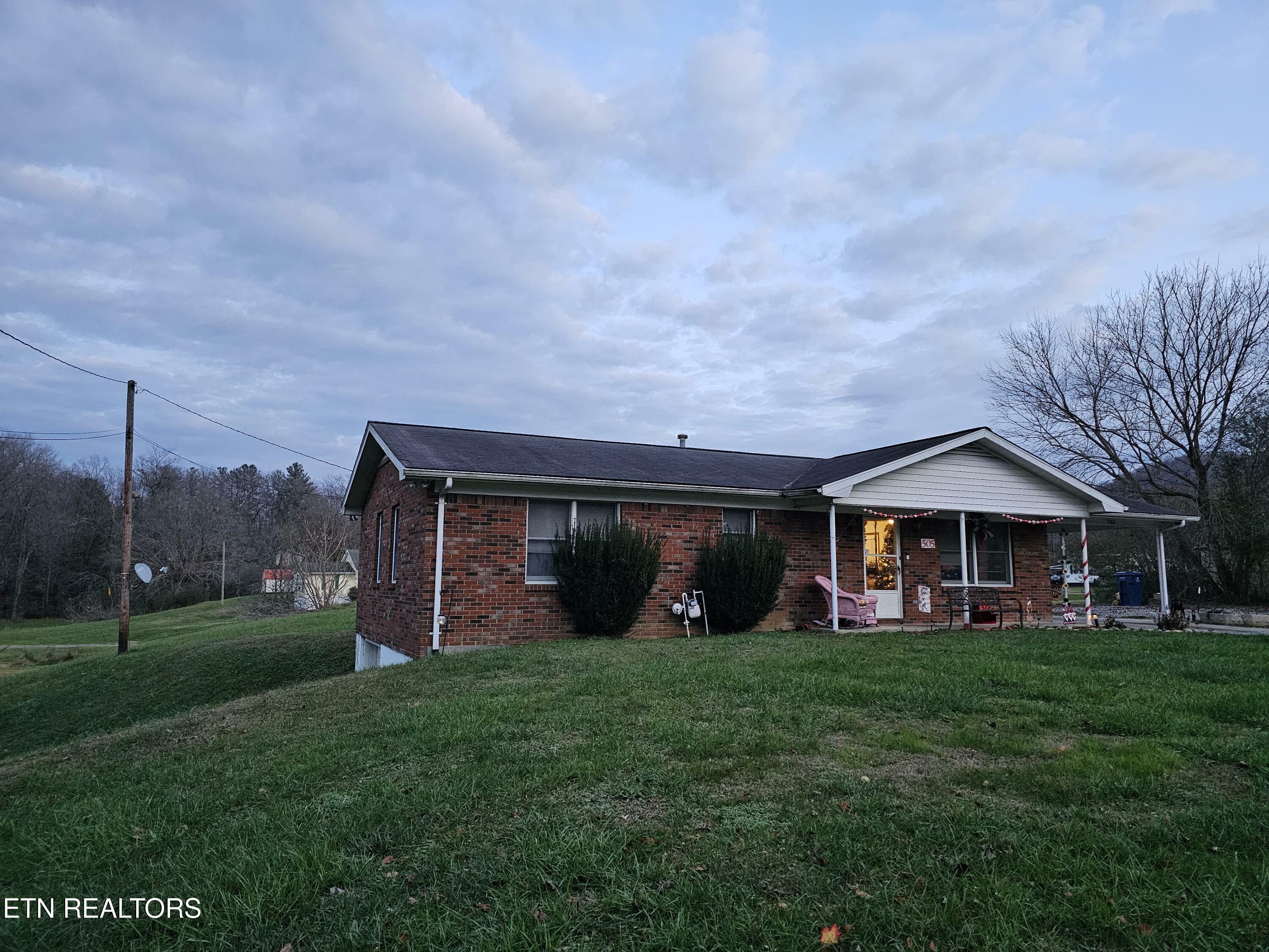 Property Photo:  505 S South 38th St St  KY 40965 