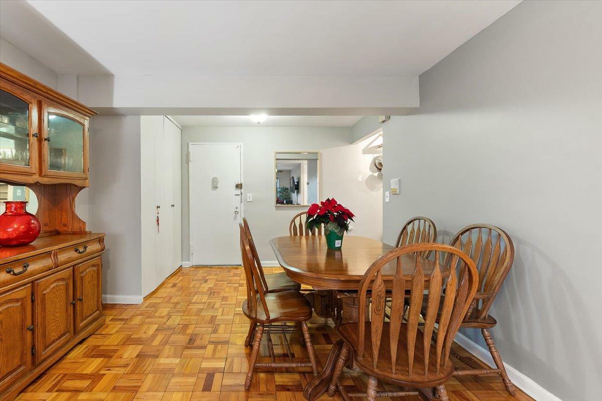 Property Photo:  505 Central Avenue 724  NY 10606 