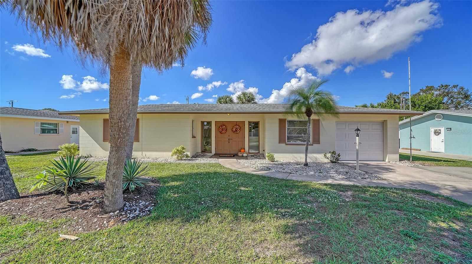 Property Photo:  261 Malvern Drive  FL 34293 