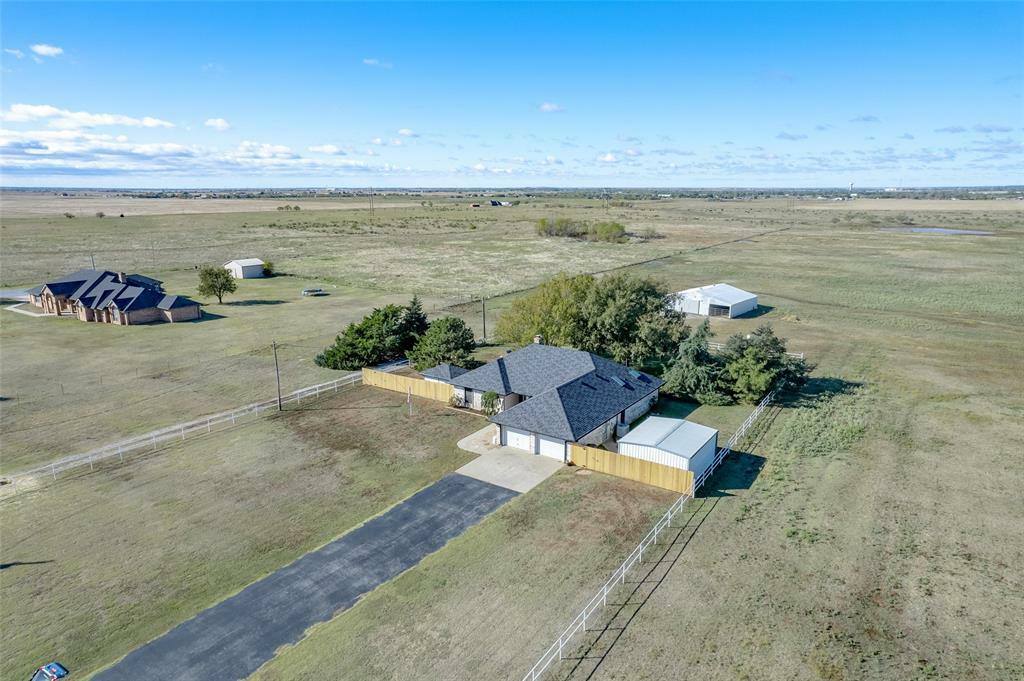Property Photo: 2205 SE 90th Street OK 73501