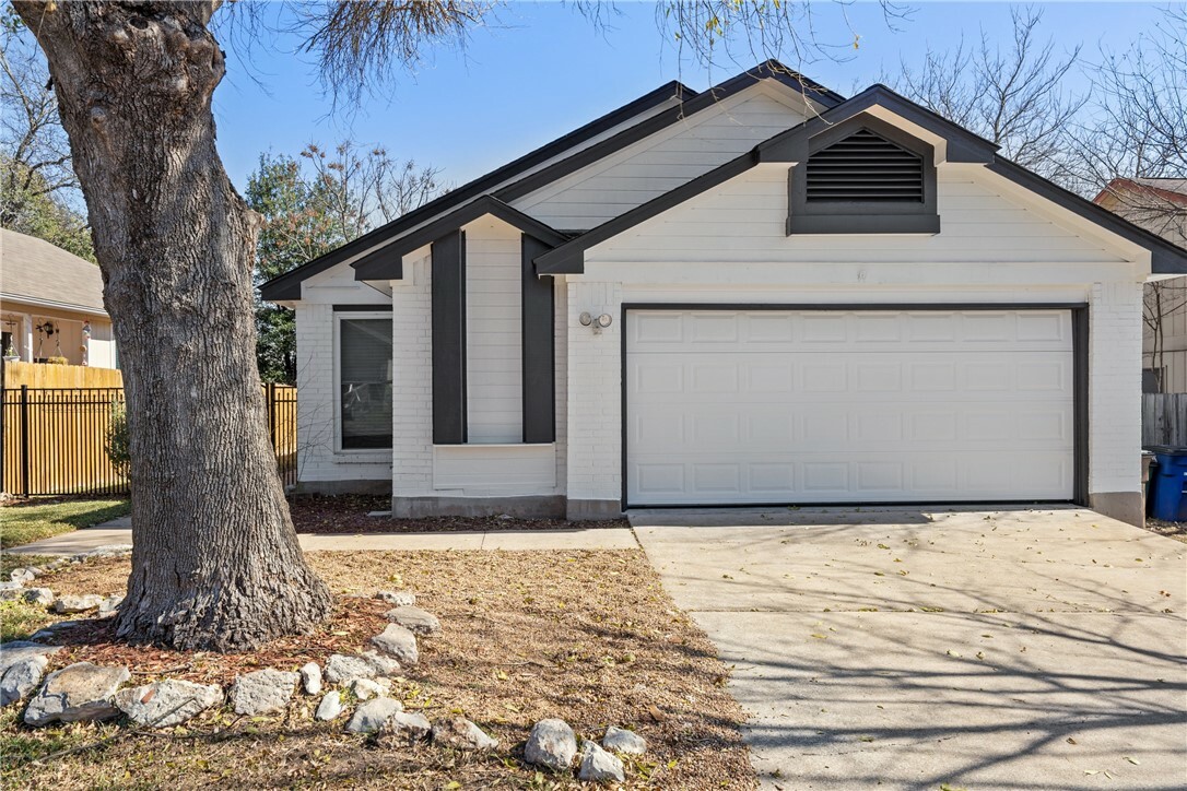 Property Photo: 9013 Palace TX 78748