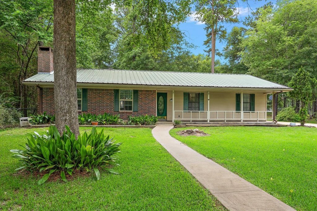 Property Photo:  155 Country Craft Road  TX 75904 