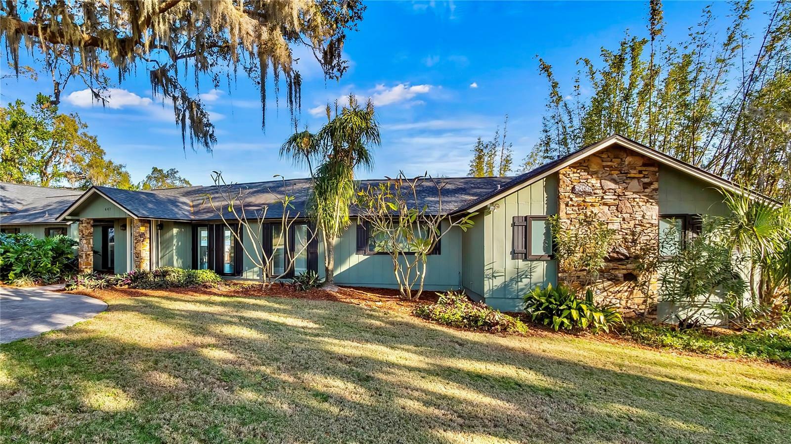 Property Photo: 647 Ridgewood Drive FL 34786