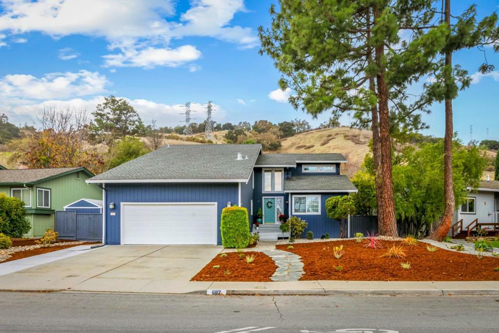 Property Photo:  682 Colleen Drive  CA 95123 