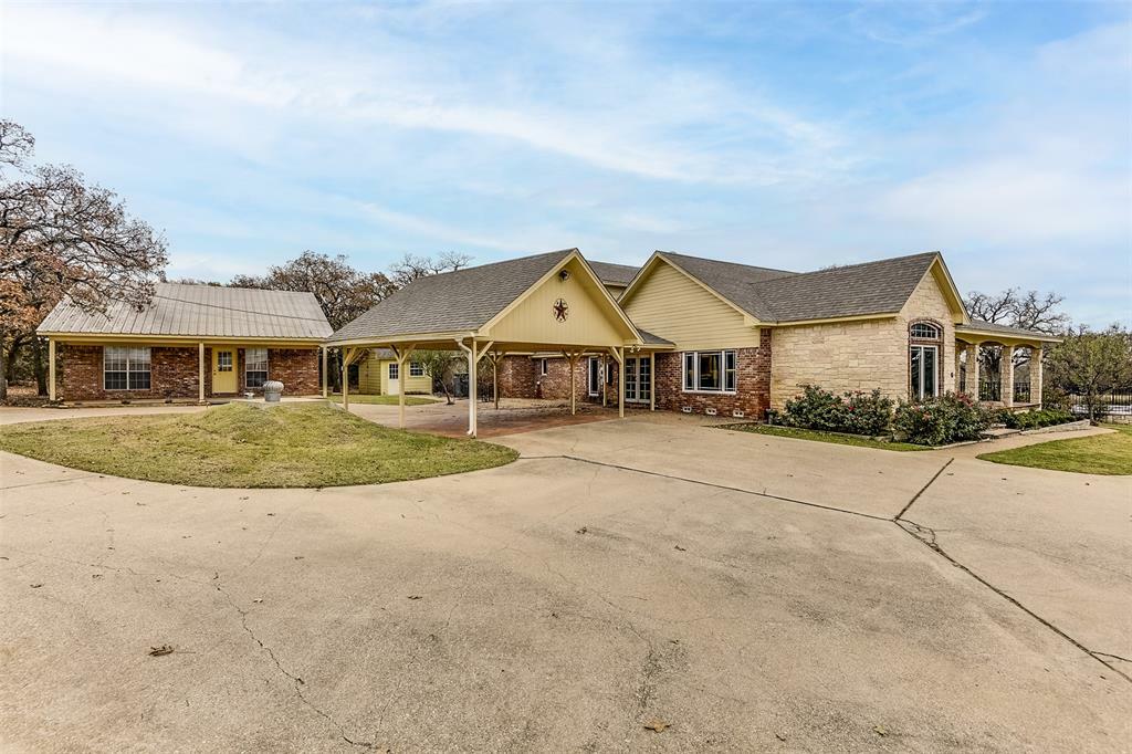 Property Photo:  6028 County Road 608  TX 76028 