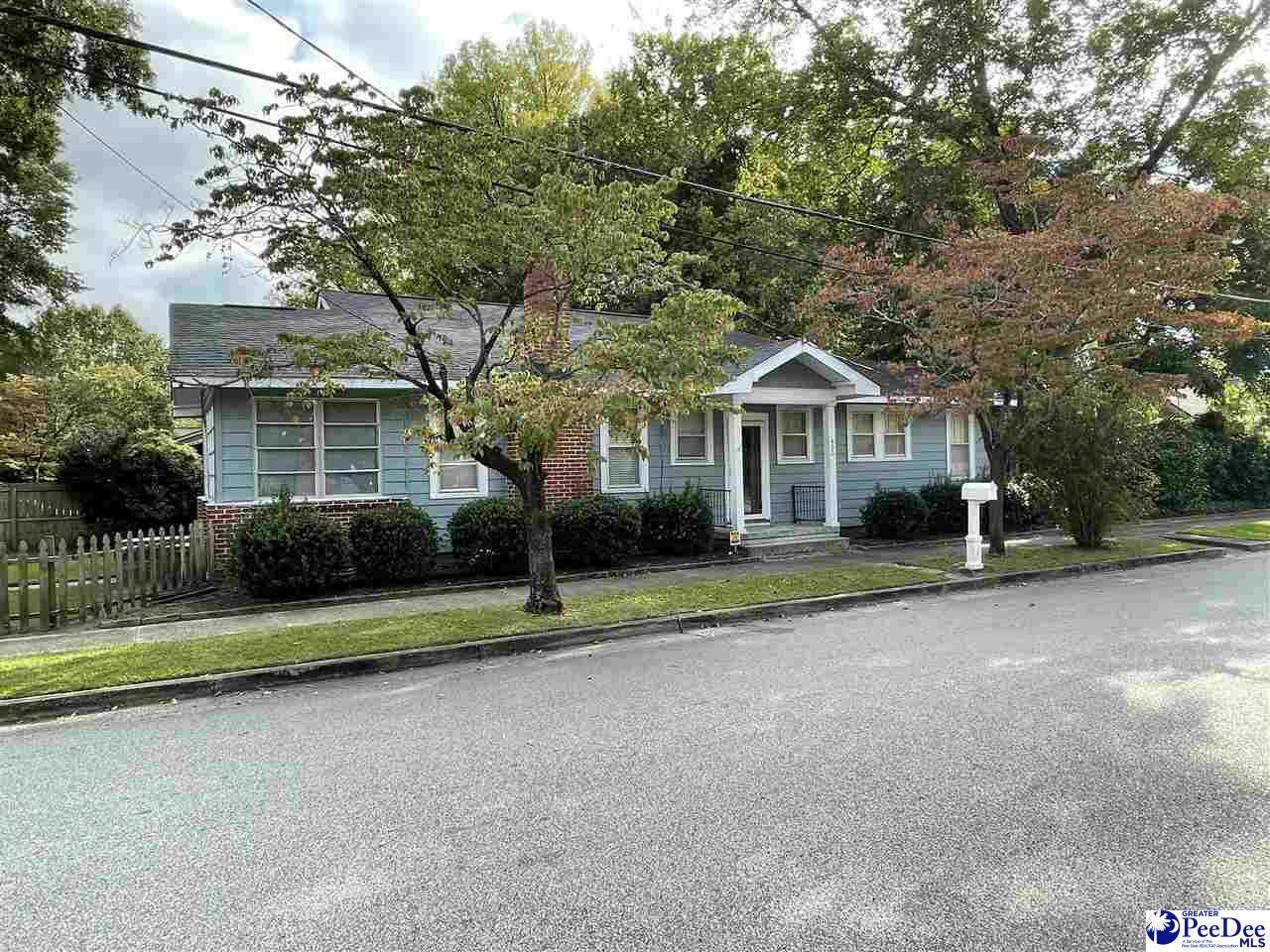 Property Photo:  400 NW Spruce St  SC 29501 