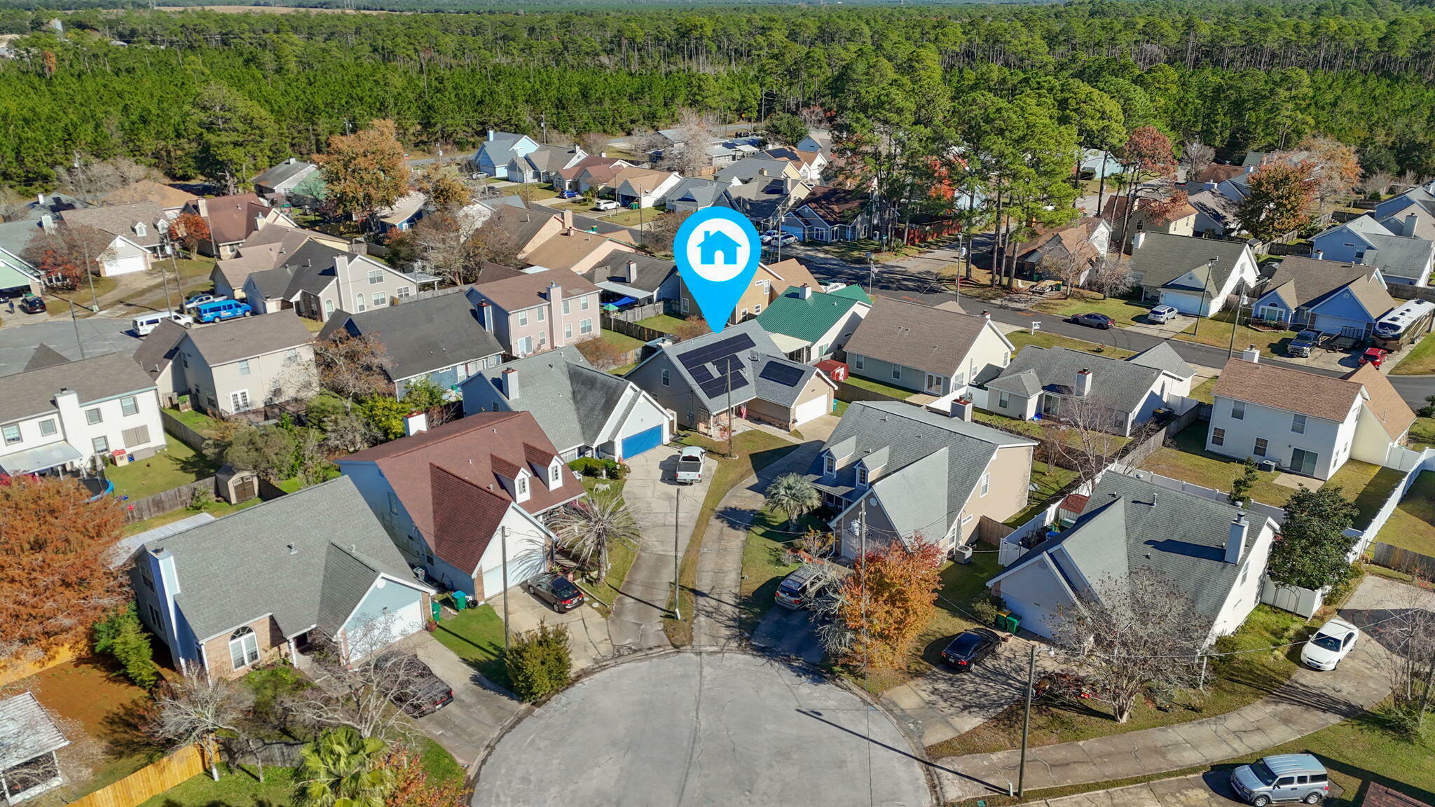 Property Photo:  1157 Lost Trail  FL 32547 