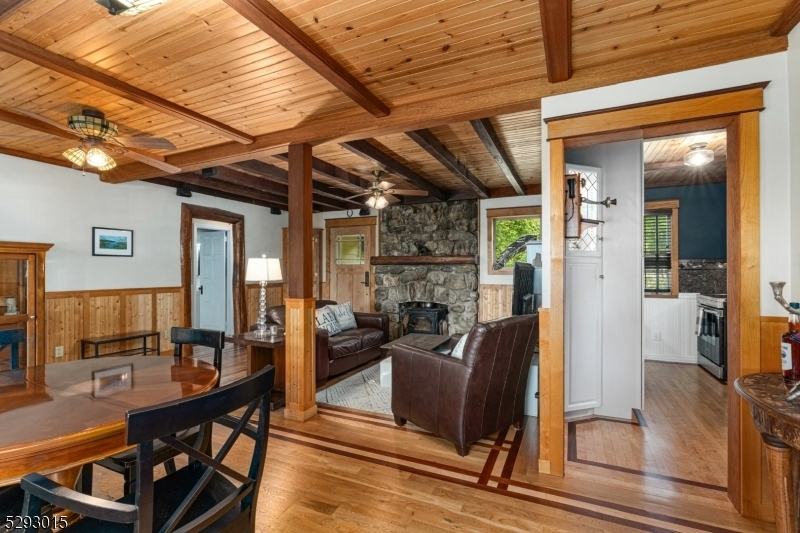 Property Photo: 123 Hilltop Trl NJ 07871