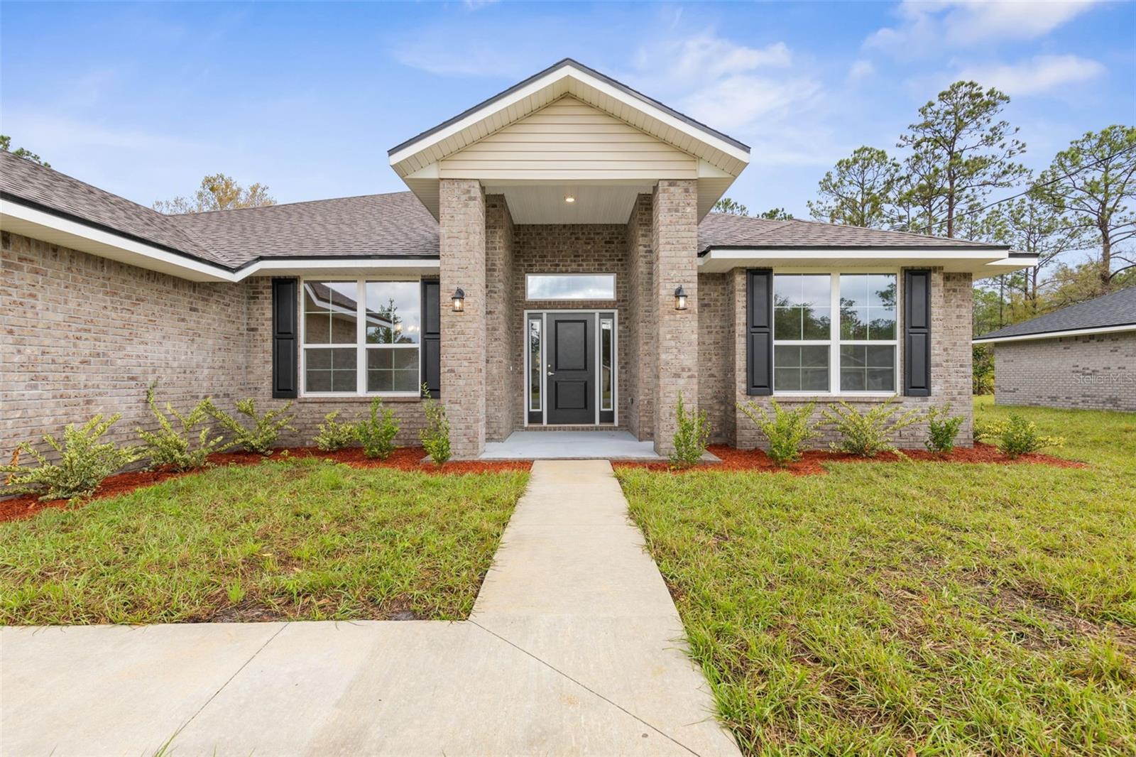 Property Photo: 183 Ryan Drive FL 32164