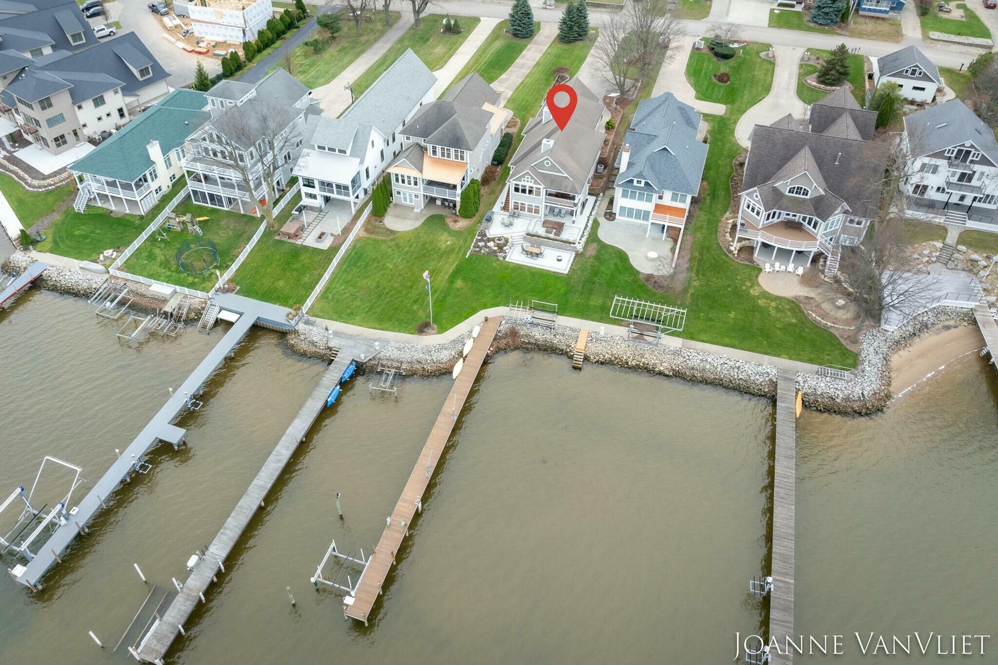 Property Photo: 585 Crescent Drive MI 49423