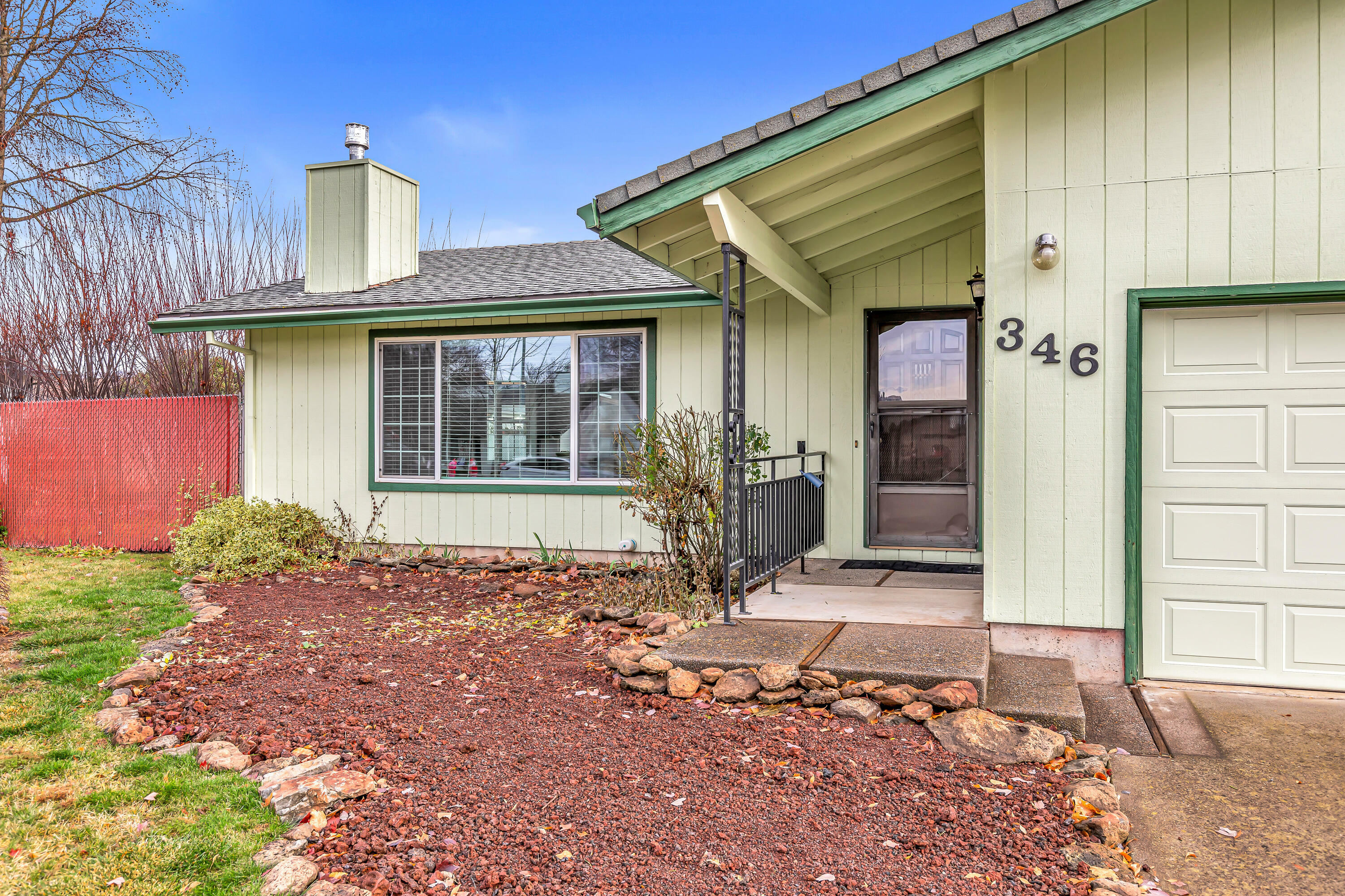 Property Photo:  346 Teakwood Drive  OR 97524 