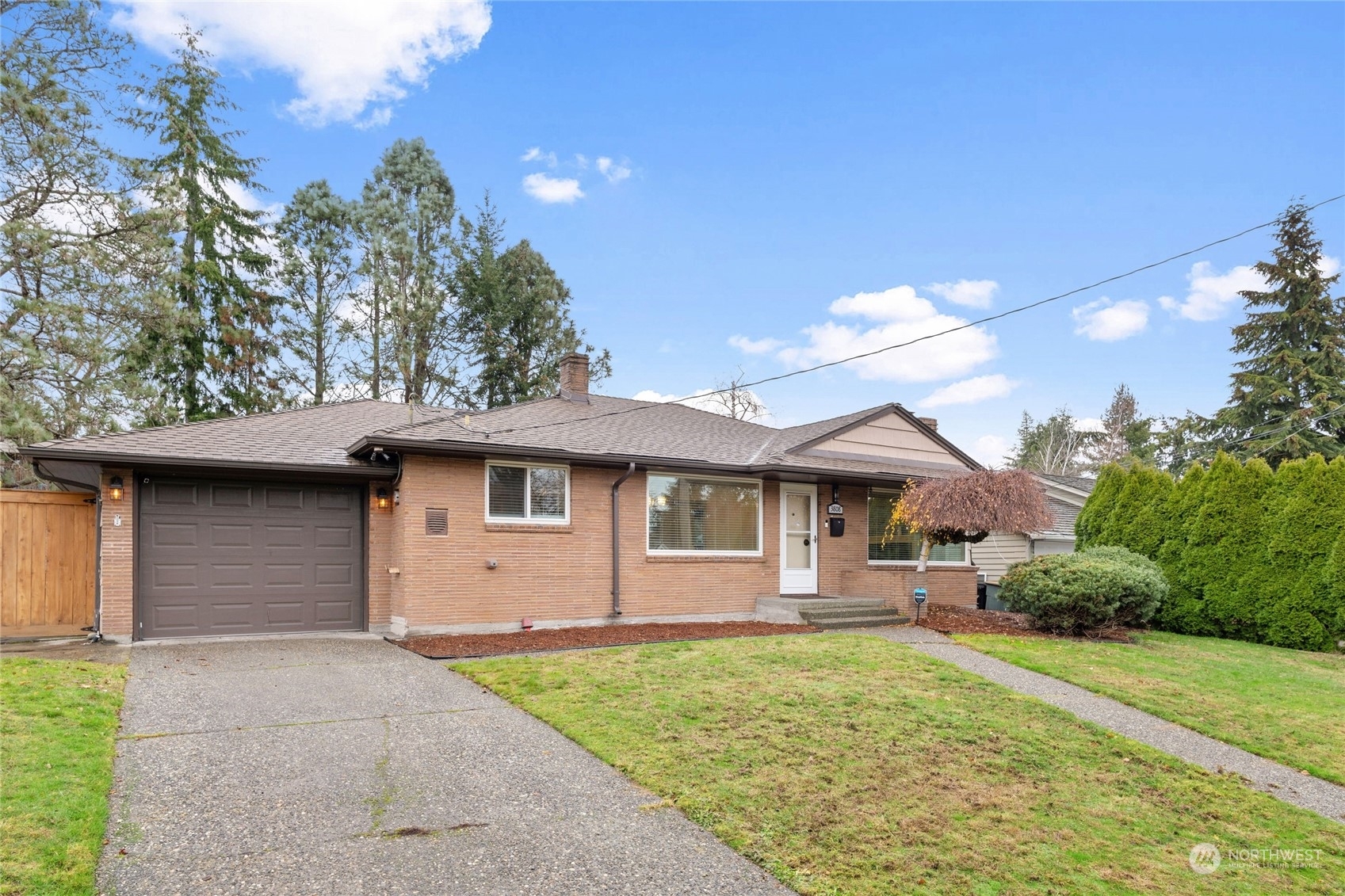 Property Photo:  3808 SW 108th Street  WA 98146 