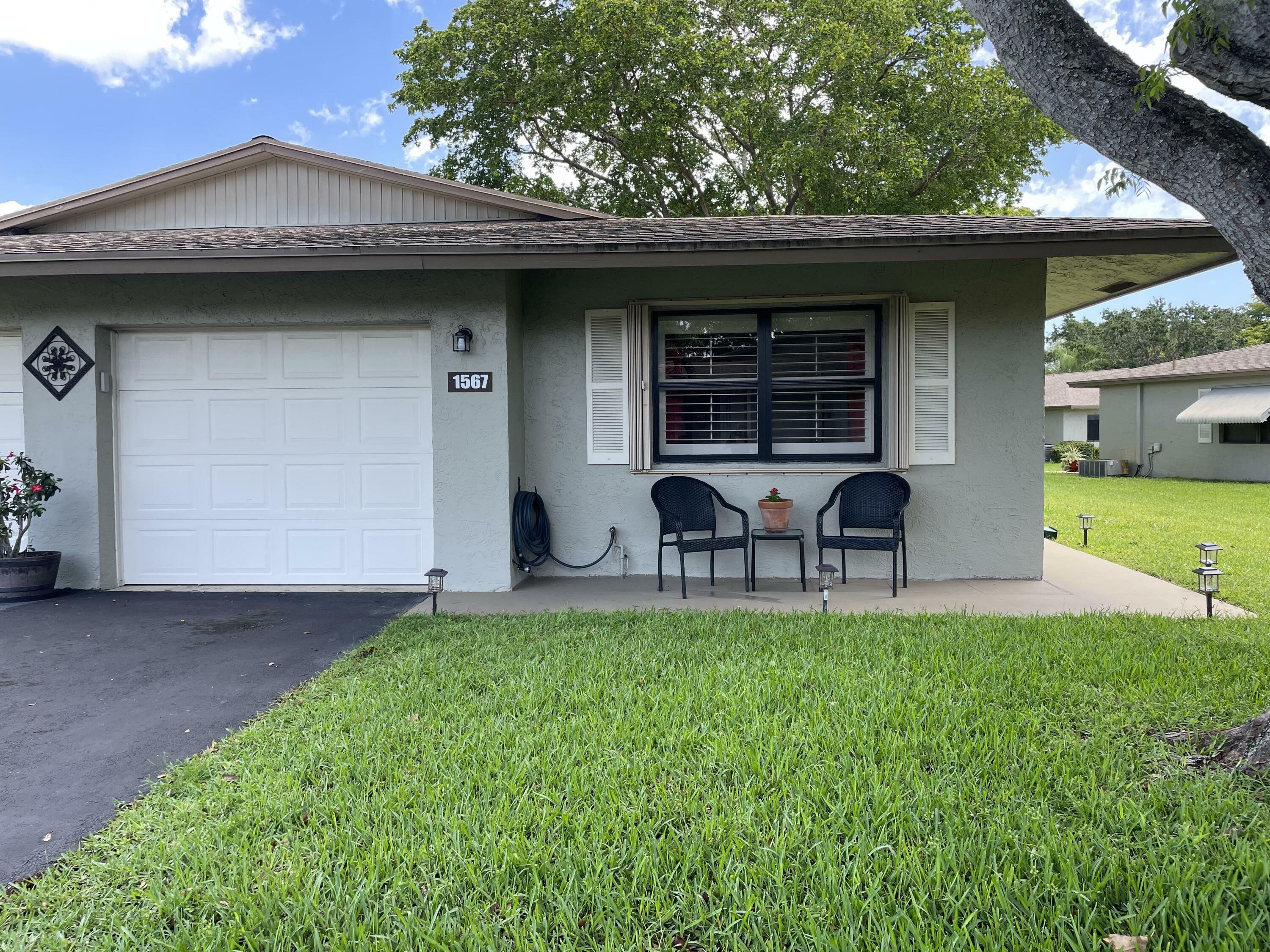 Property Photo:  1567 Palmland Drive  FL 33436 