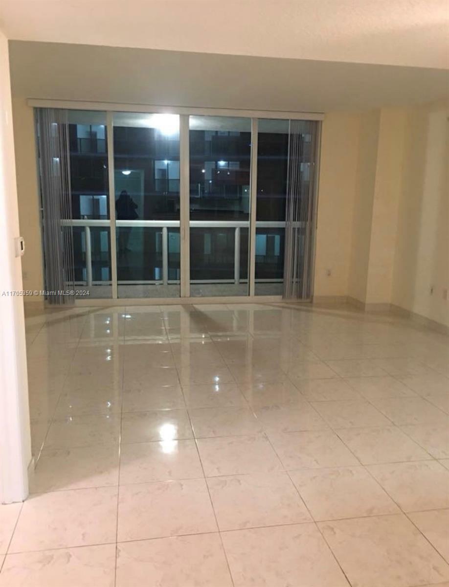 Property Photo:  1800 N Bayshore Dr 3311  FL 33132 