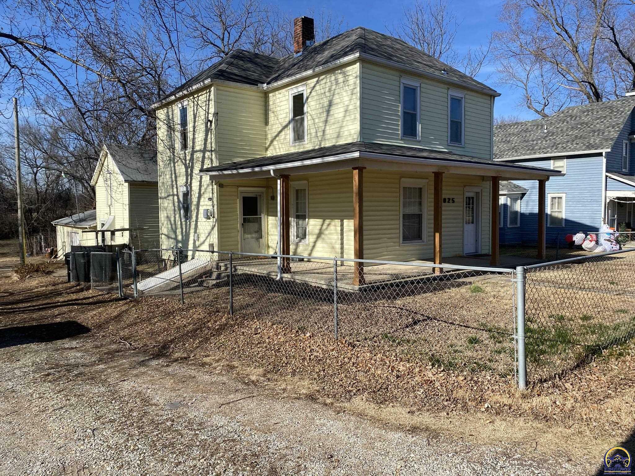 Property Photo:  7025 SE Berryton Rd  KS 66409 