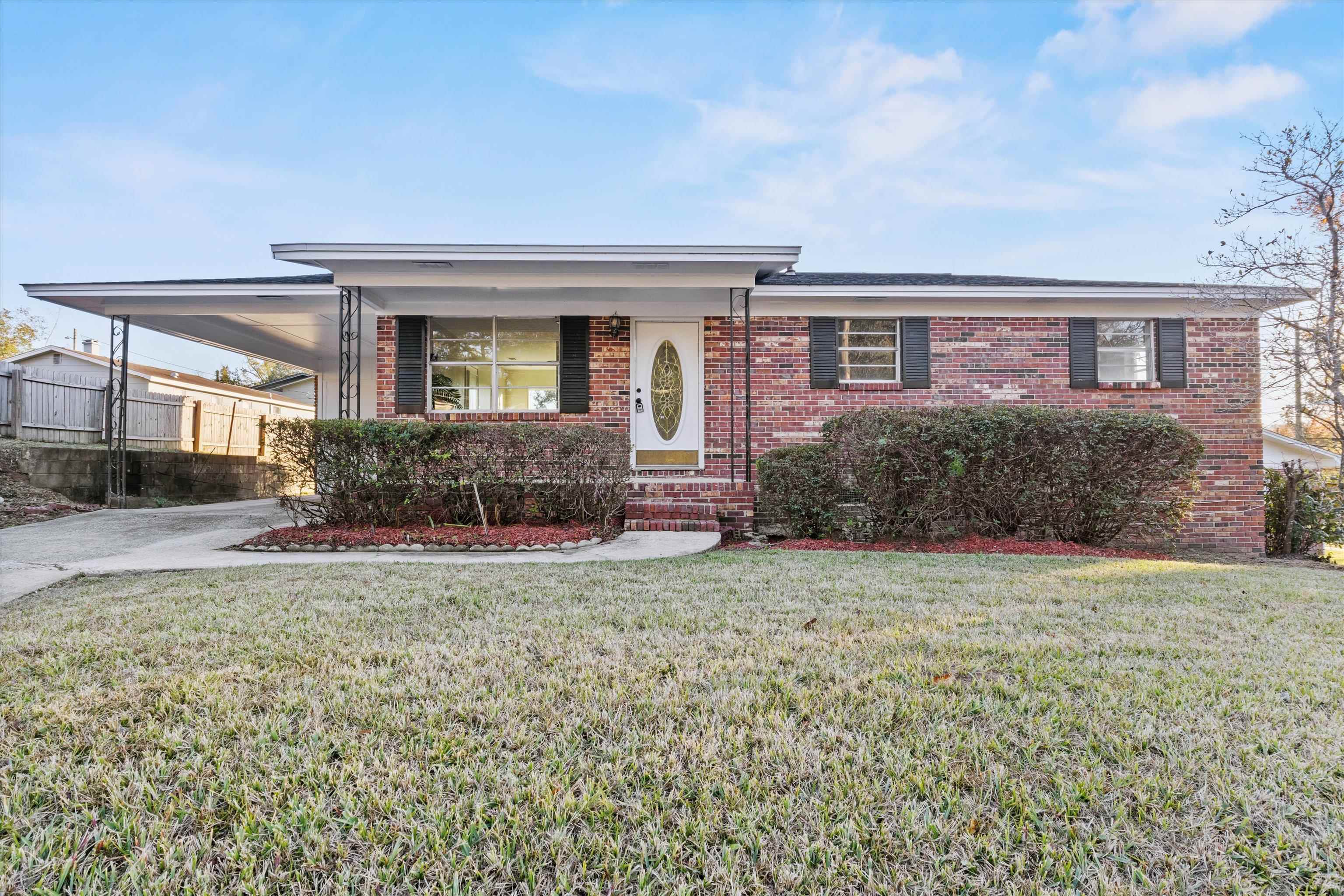 Property Photo: 1433 Alabama Street FL 32304