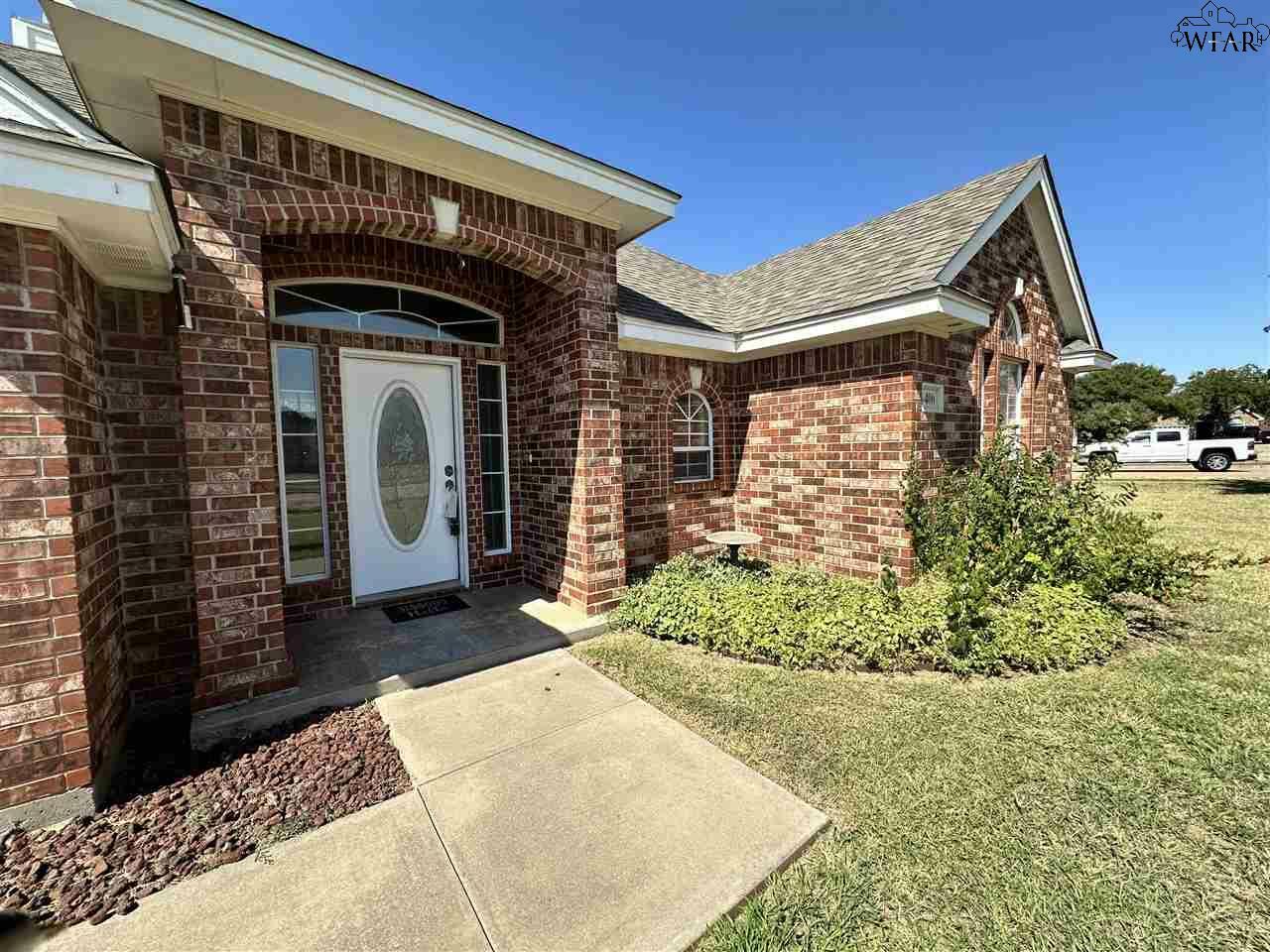 Property Photo:  5400 Blazing Star Lane  TX 76310 