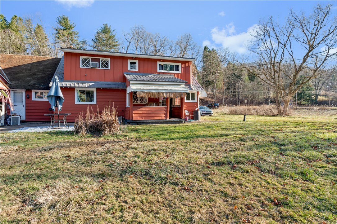 Property Photo:  1641 Dime Road  PA 15690 