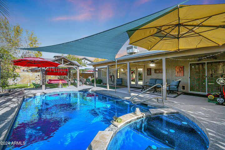 Property Photo:  6180 N 88th Lane  AZ 85305 