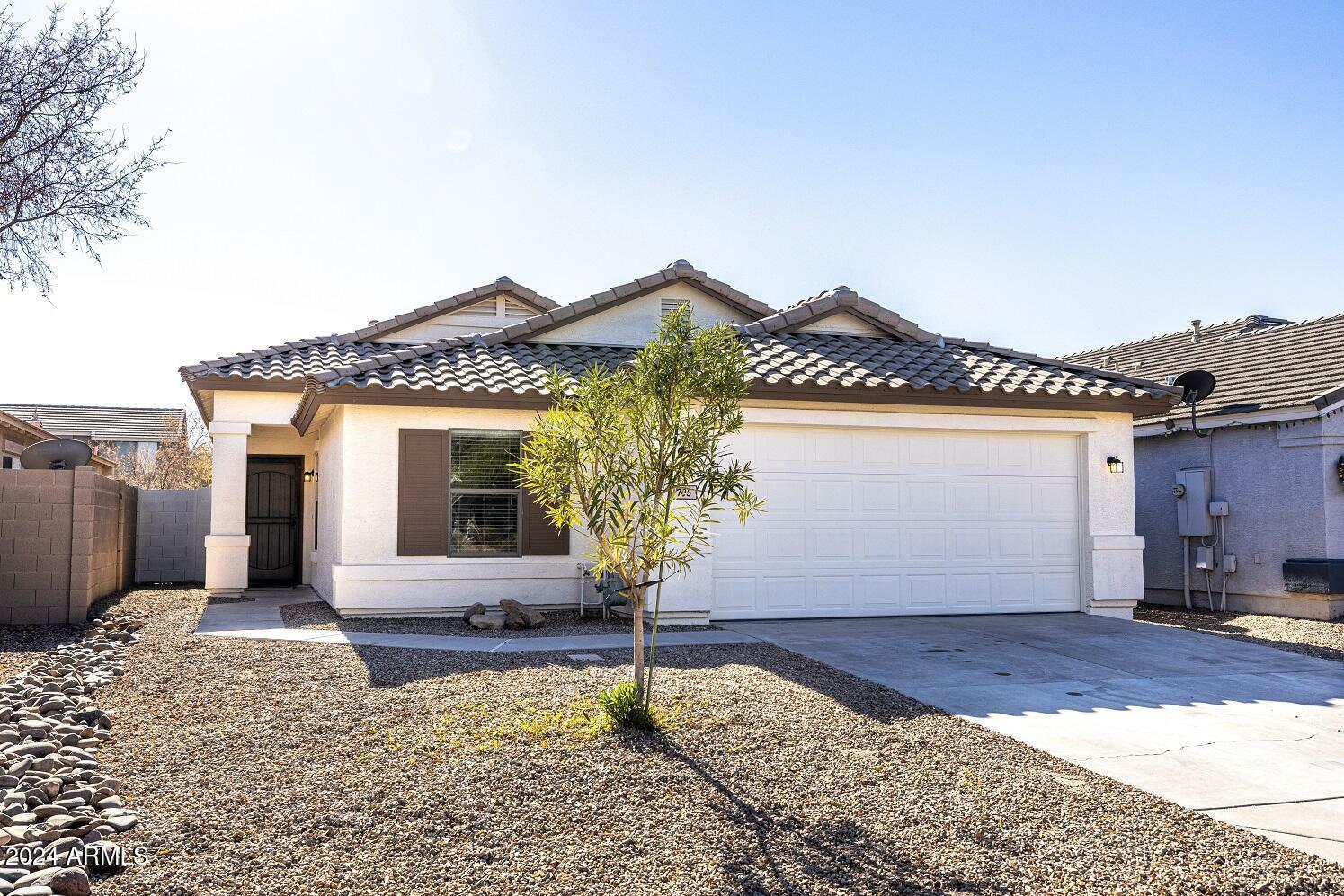 Property Photo:  705 E Kelsi Avenue  AZ 85140 