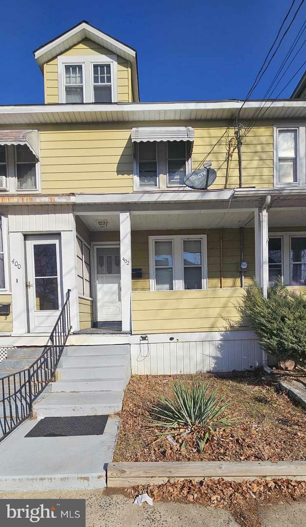 Property Photo:  402 William Street  NJ 08610 