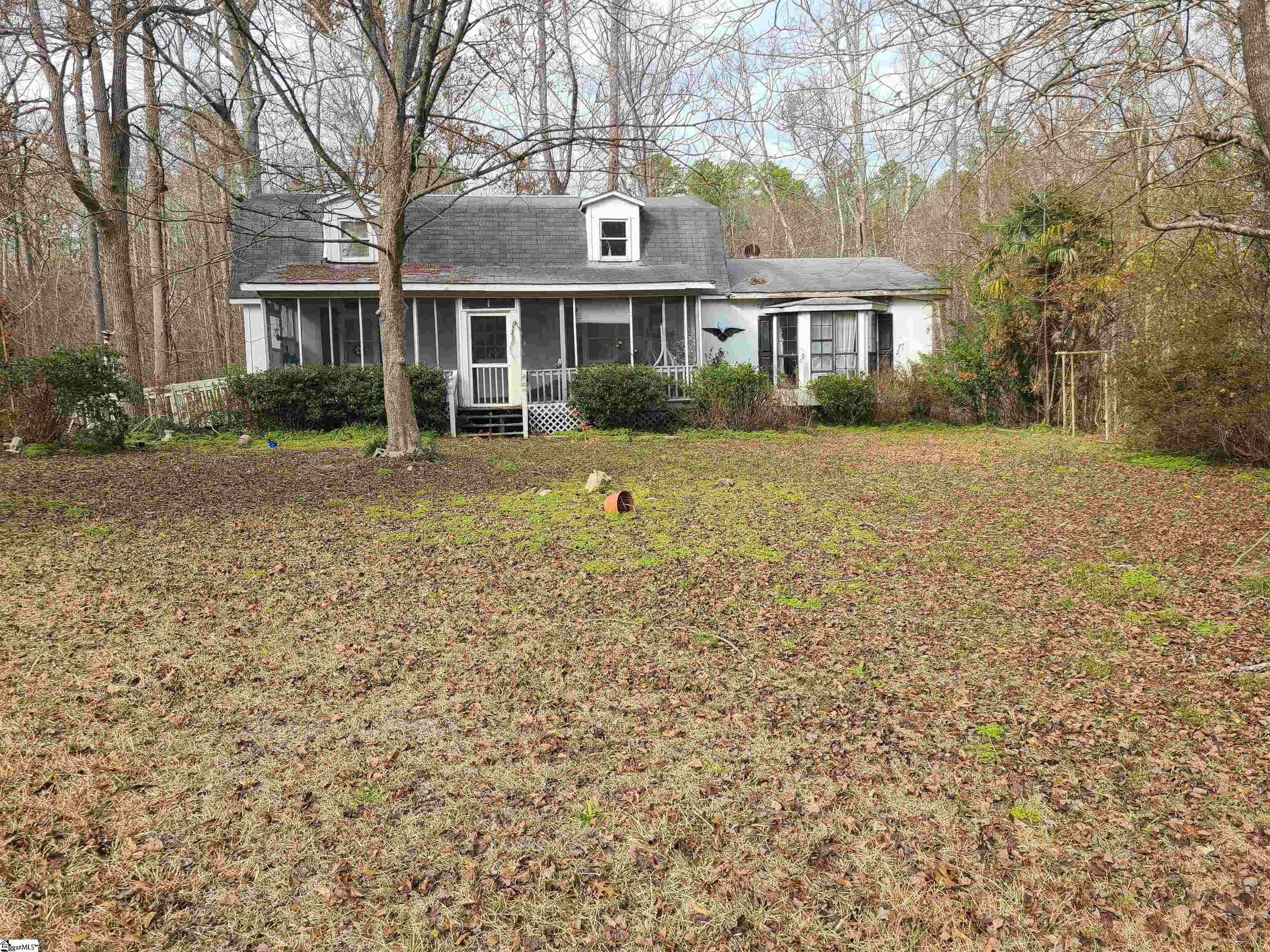 Property Photo:  435 Smiths Village Road  SC 29384 