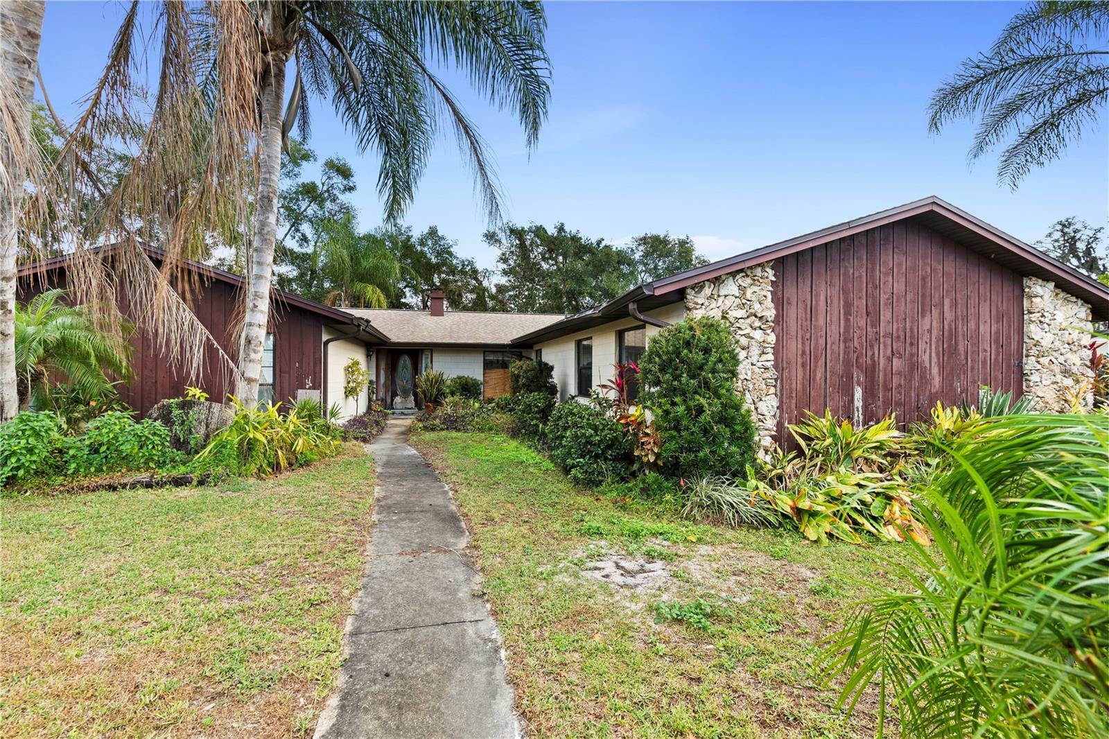 Property Photo:  107 Maplewood Drive  FL 32771 