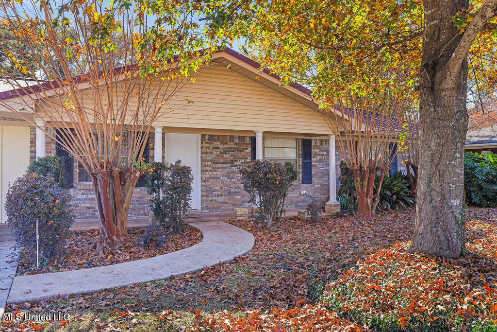 Property Photo:  2147 Floyd Drive  MS 39531 