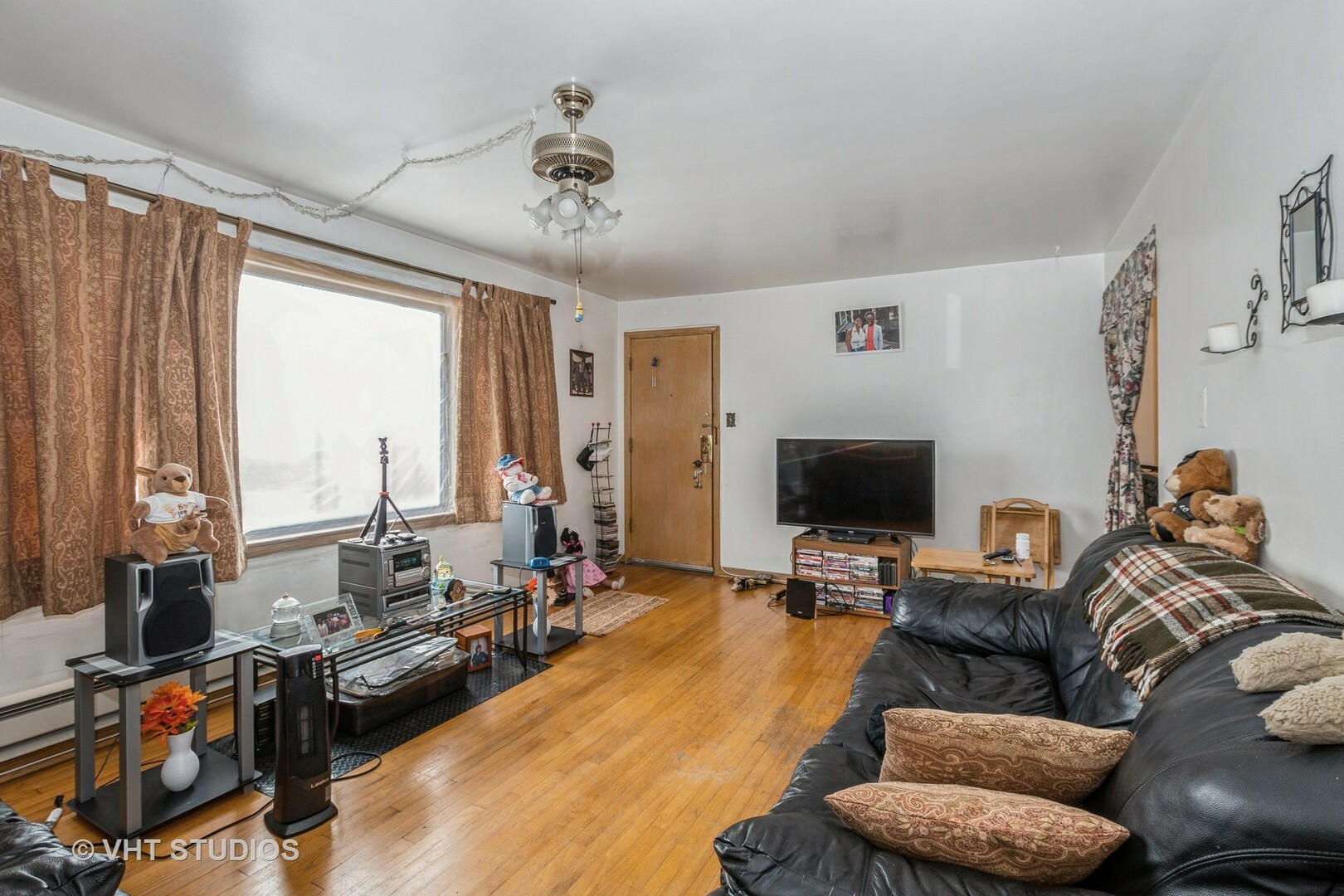 Property Photo:  7932 S Pulaski Road 301E  IL 60652 