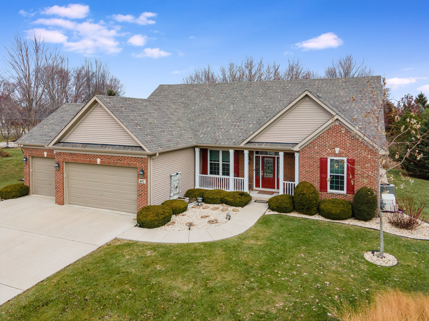 Property Photo:  802 Butterfield Court  IL 60404 