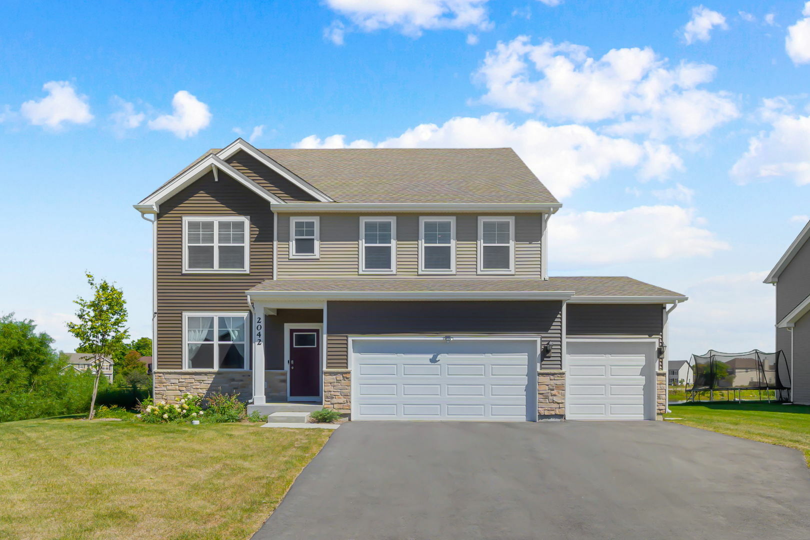 2042 Legacy Pointe Boulevard  Plainfield IL 60586 photo