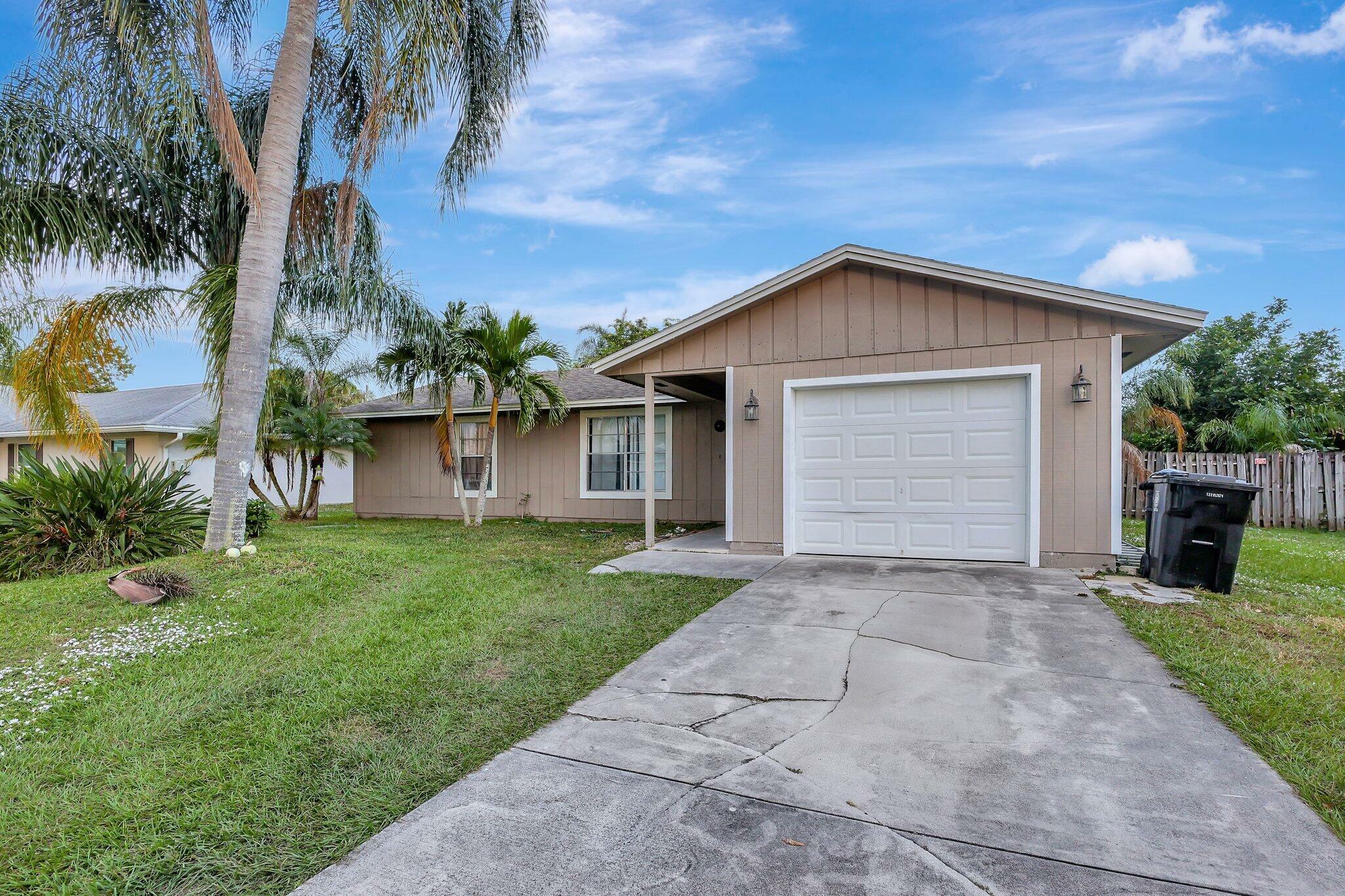 Property Photo:  1285 SW Avens Street  FL 34983 