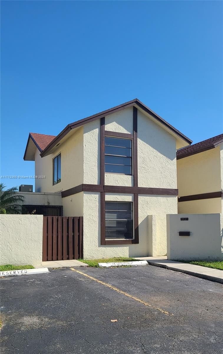 Property Photo: 9935 NW 6th Ln 9935 FL 33172