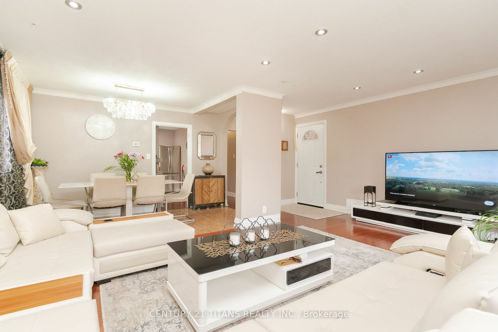 Property Photo:  15 Merrian Rd  ON M1K 3M6 