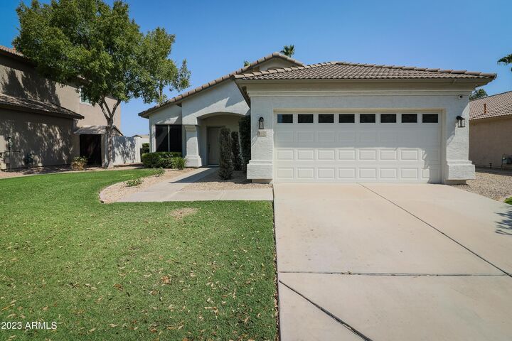 Property Photo: 1892 W Havasu Way AZ 85248