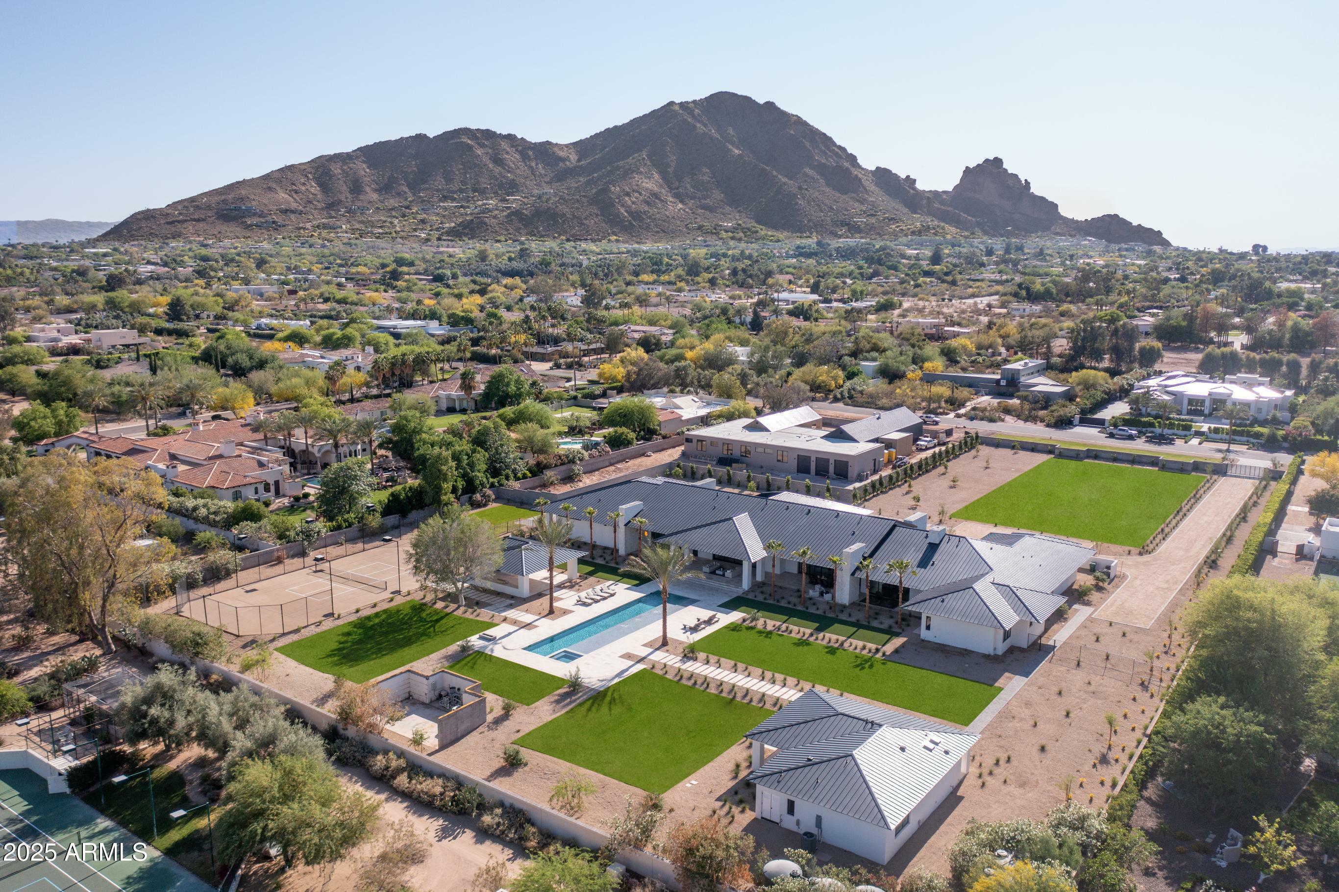 Property Photo: 6215 N Casa Blanca Drive AZ 85253