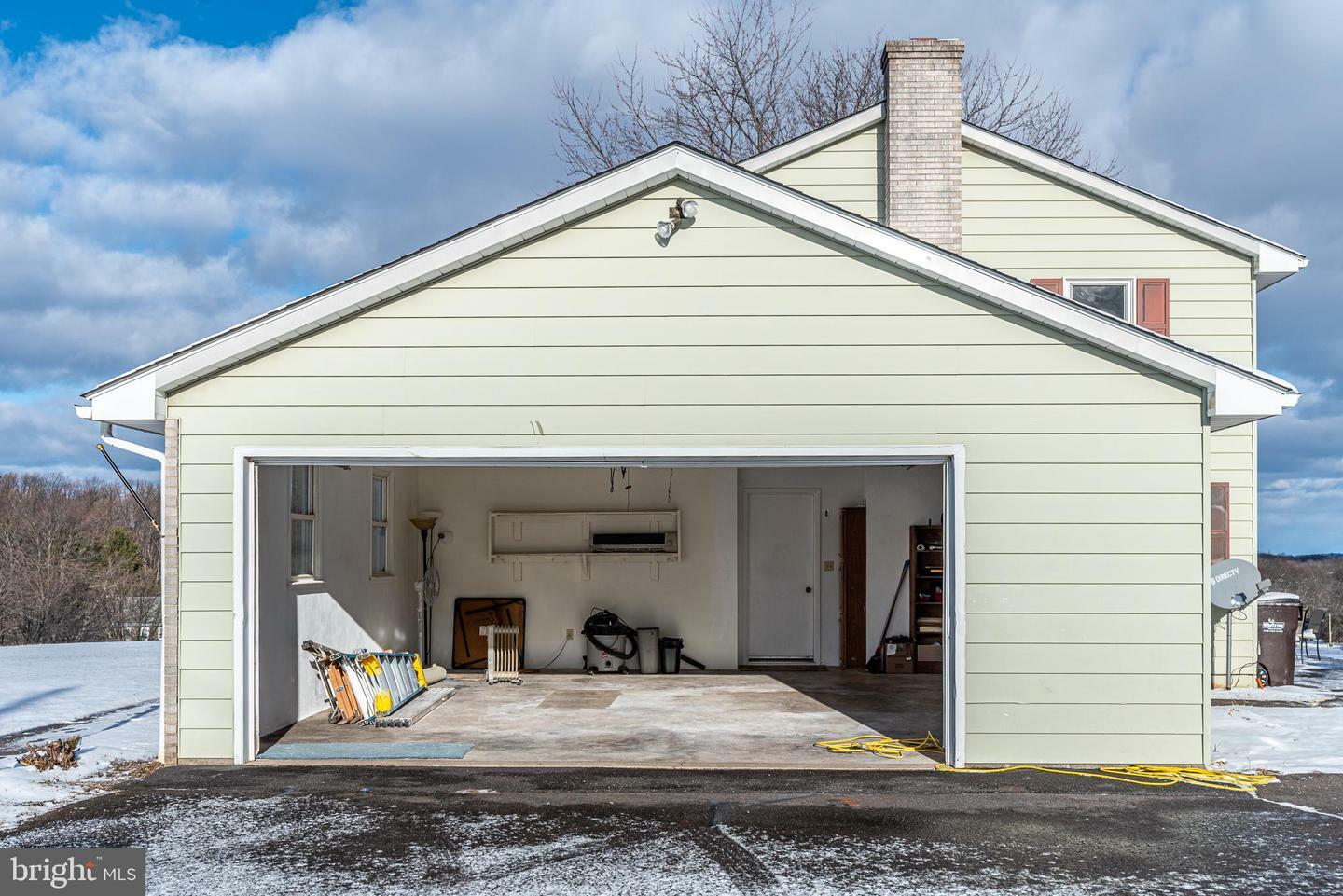 Property Photo:  3414 County Line  PA 18951 