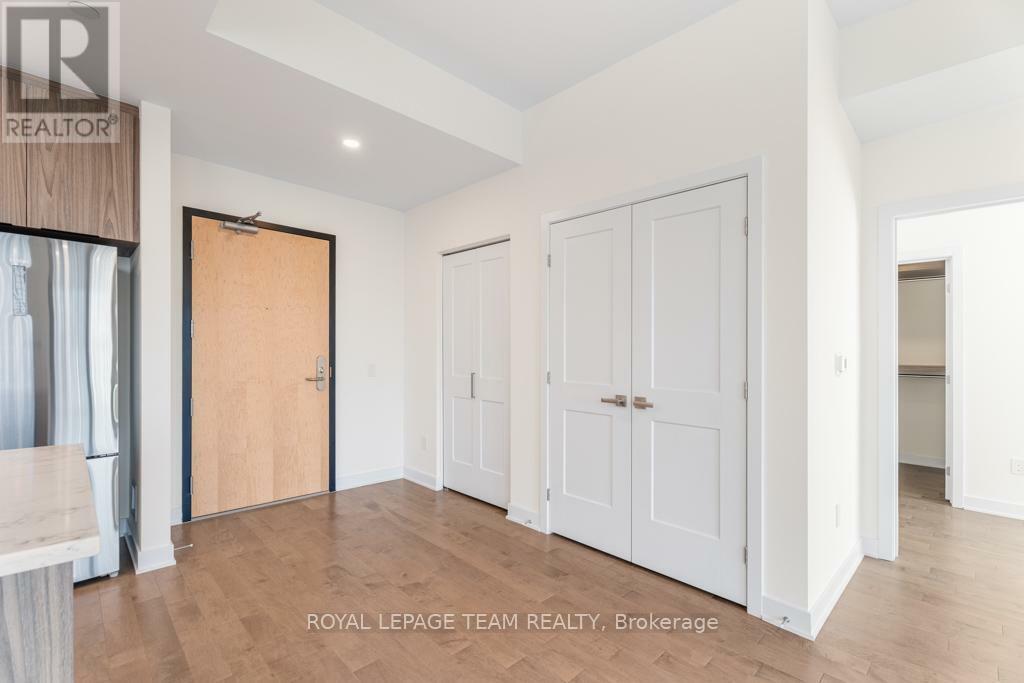 Property Photo:  340 Queen Street 2705  ON K1R 0G1 